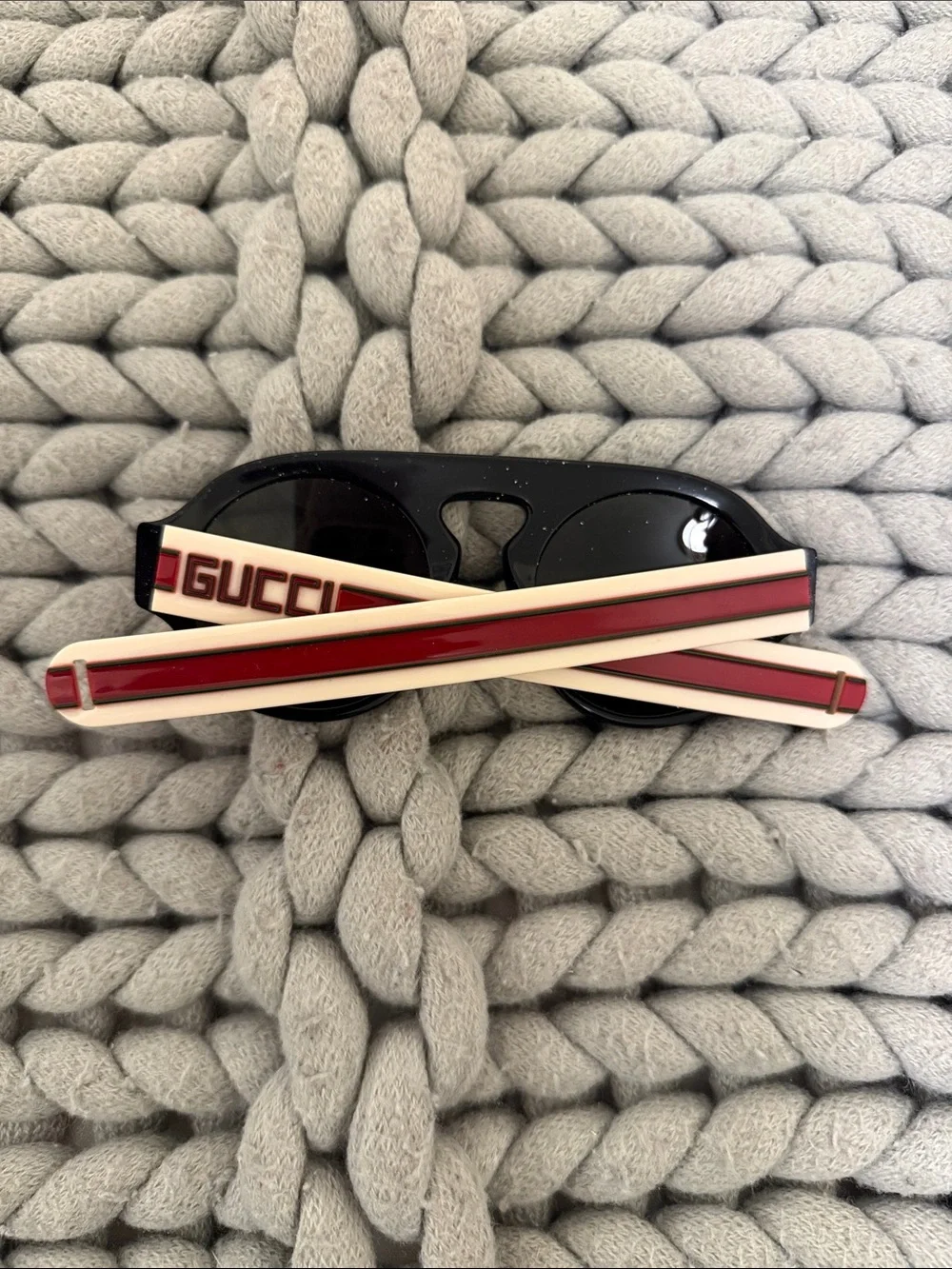 Gucci Black Sunglasses with Cream and Red Stripe Arms